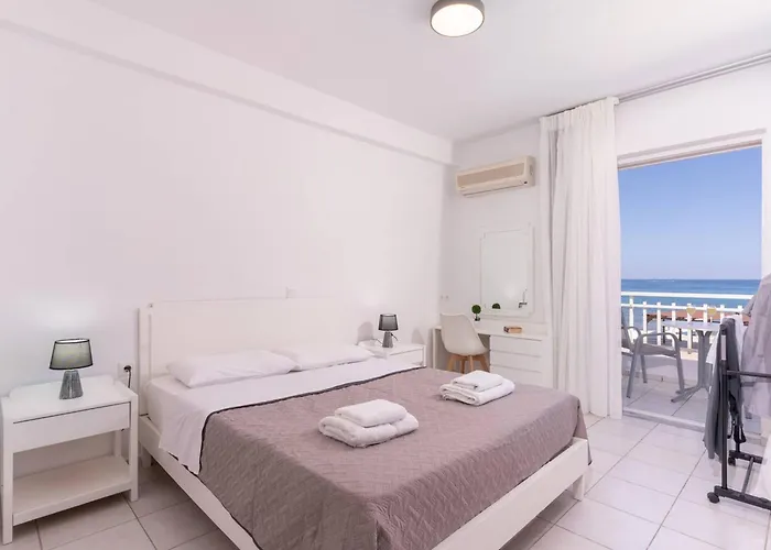 Azure Seaside Apts *