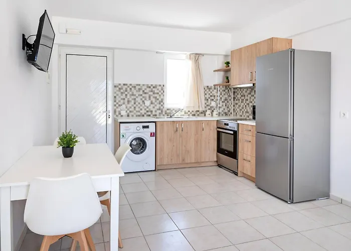 Azure Seaside Apts Appartamento