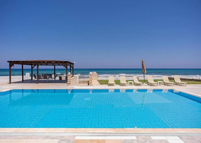 Azure Seaside Apts Apartament