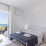 Apartament Azure Seaside Apts *