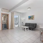 Azure Seaside Apts Apartament