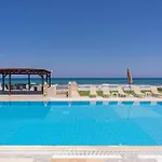 Azure Seaside Apts Apartament