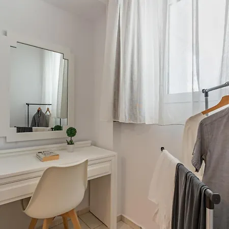 Azure Seaside Apts *