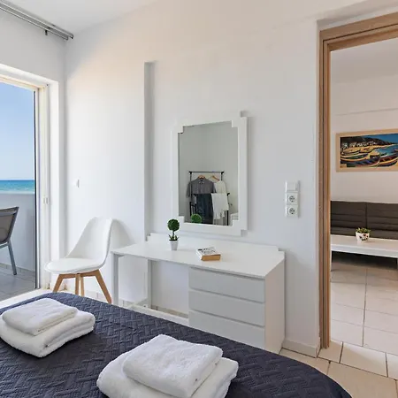 Azure Seaside Apts Daire Resmo