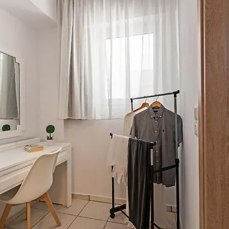 Azure Seaside Apts *