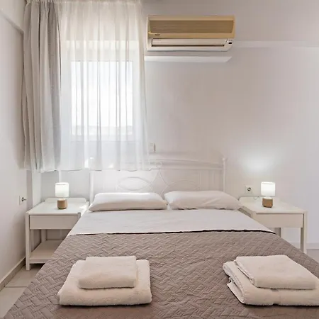 Azure Seaside Apts *