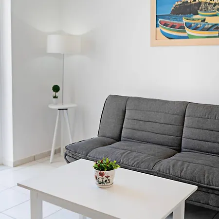 Azure Seaside Apts Διαμέρισμα