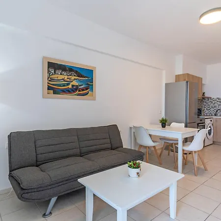 Azure Seaside Apts Διαμέρισμα *
