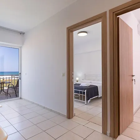 Διαμέρισμα Azure Seaside Apts