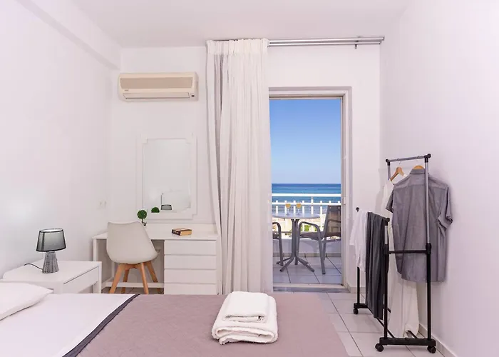 Azure Seaside Apts Rethimnon