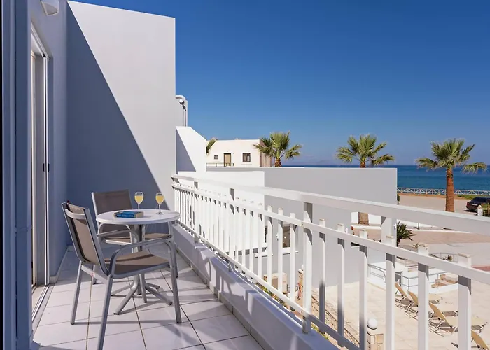 Azure Seaside Apts *