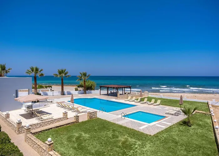 Azure Seaside Apts *