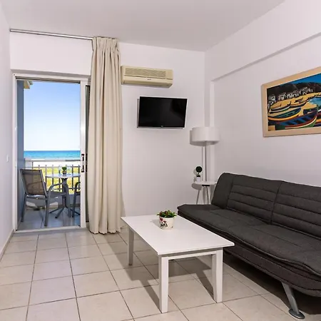 Azure Seaside Apts Apartamento
