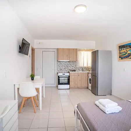 Azure Seaside Apts Apartamento