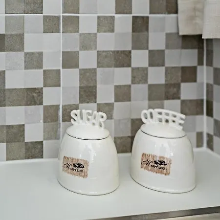 Azure Seaside Apts Rétino