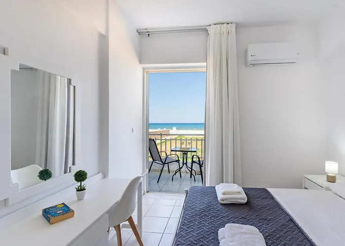 Azure Seaside Apts *