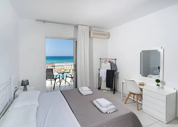 Azure Seaside Apts * Rethymno (Crete)